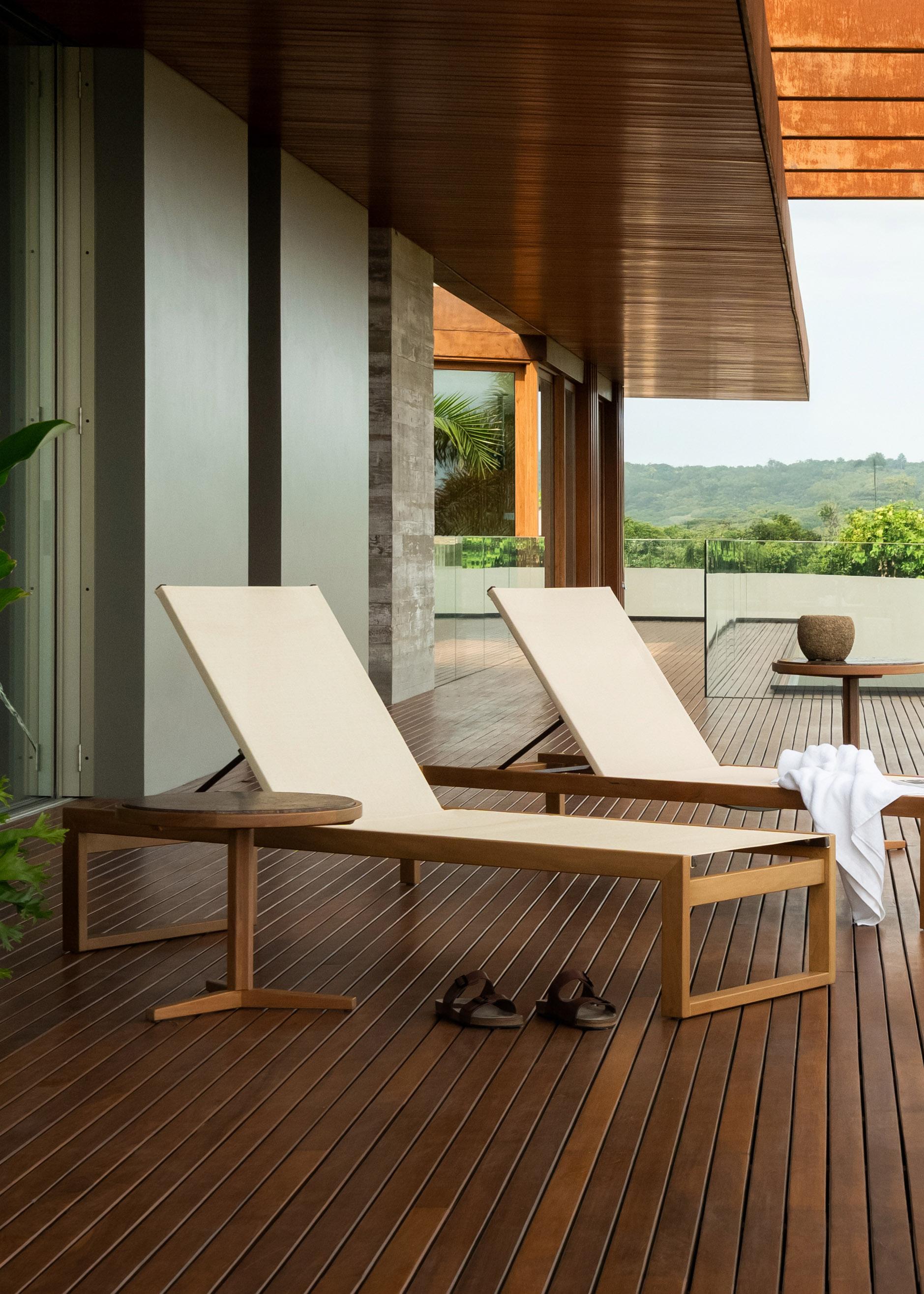 Slider image 0