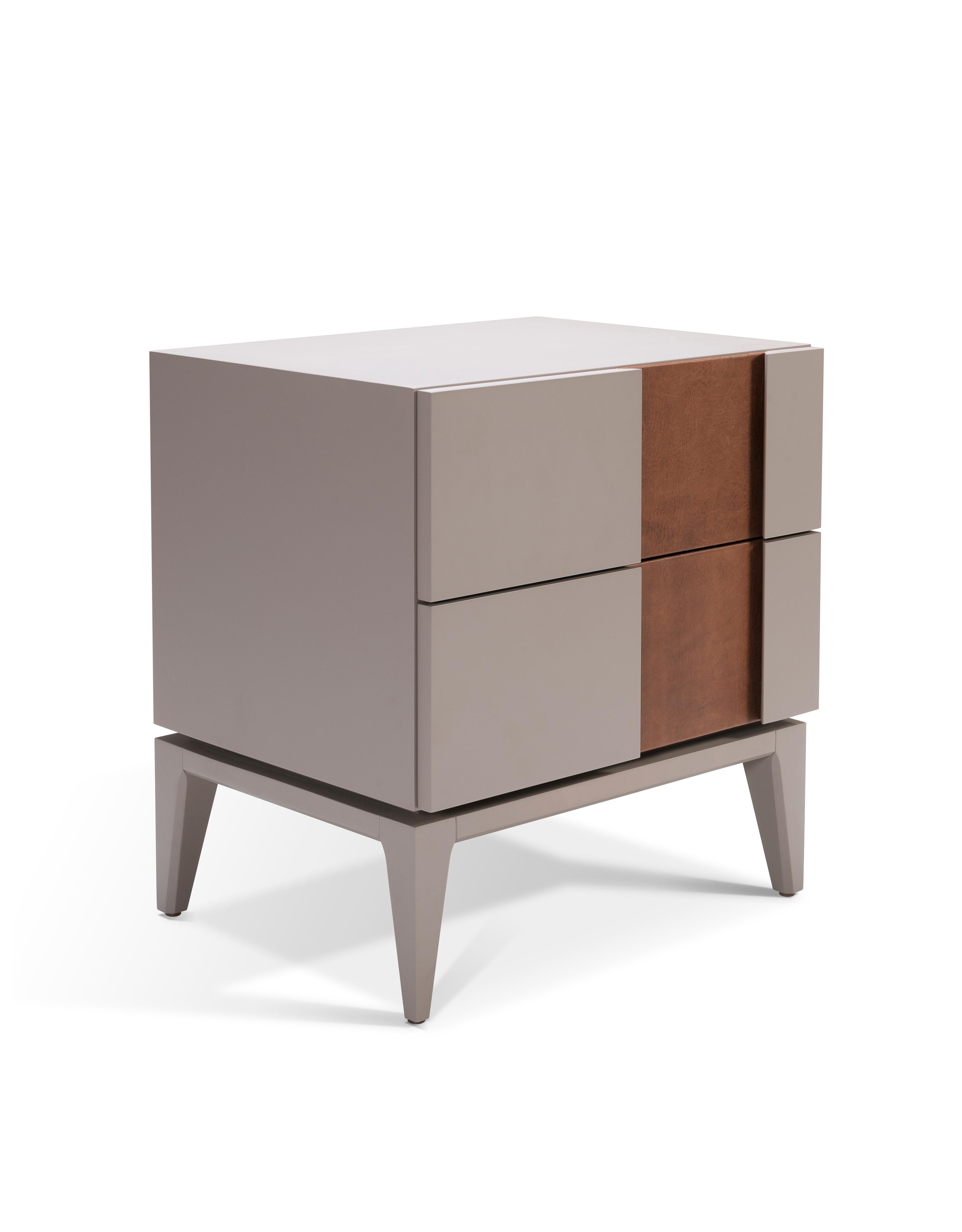 MEZZO NIGHTSTAND